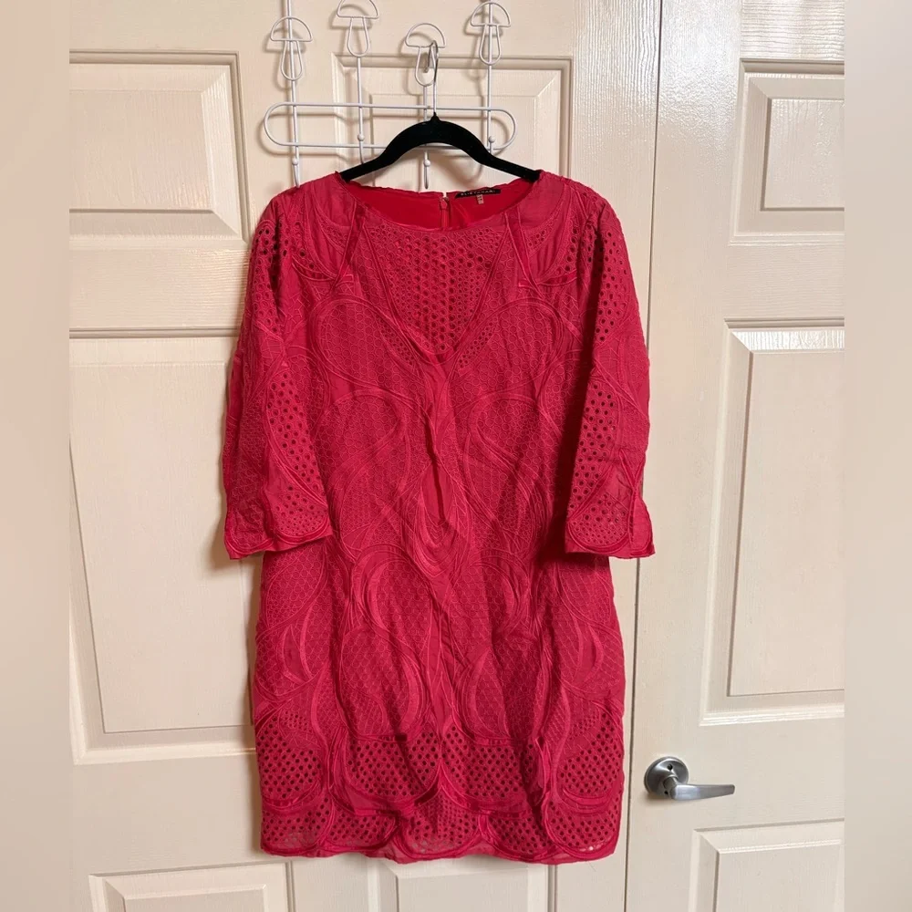Elie Tahari Cotton/Silk Blend Eyelet Fully Embroidered 1/4 length Sleeve Dress